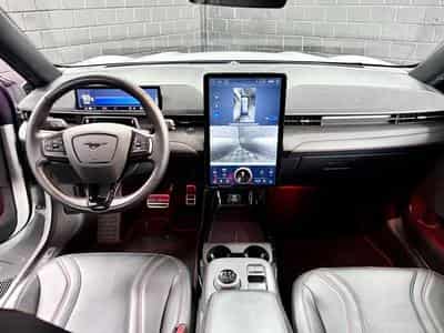 Ford Mustang Mach-E 99KWH EXT. RANGE PREMIUM RWD (2024) - Foto 10