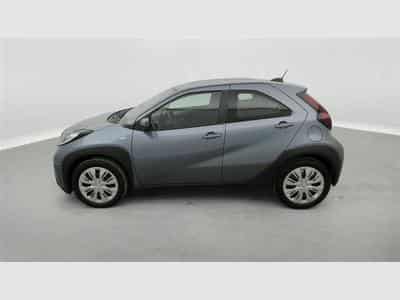 Toyota Aygo 1.0i VVT-i X Black Edition CVT (2025) - Photo 3