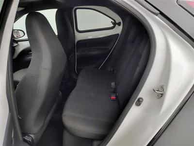 Toyota Aygo 1.0i VVT-i X pulse (2025) - Photo 13