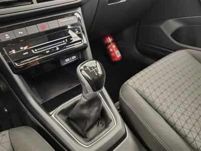 VW T-Cross 1.0 TSI Life (2024) - Foto 12