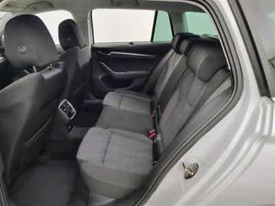 Skoda Octavia SW 1.0 TSI eTec MHE Clever+ DSG (2022) - Foto 13