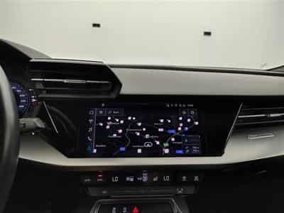 Audi A3 30 TFSI Edition Advanced S tronic Navi / PDC (2023) - Photo 11