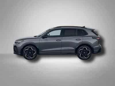 VW Tiguan R-Line 1.5 eTSI 7-Gang-DSG (2025) - Photo 2