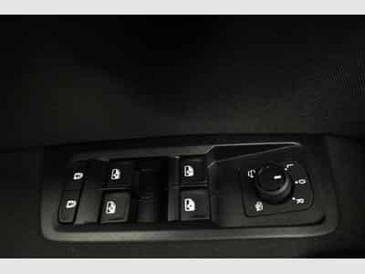 VW Touran Comfortline BMT/Start-Stopp (2026) - Foto 7