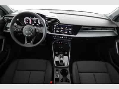 Audi A3 Sportback TFSI quattro 150 kW S line (2026) - Photo 4
