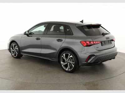 Audi A3 Sportback TFSI quattro 150 kW S line (2026) - Photo 3