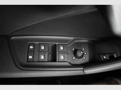 Audi A3 Sportback TFSI quattro 150 kW S line (2026) - Photo 7