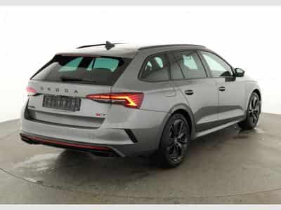Skoda Octavia 2.0 TSI 195 kW RS (2026) - Photo 2