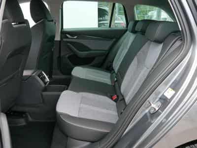 Skoda Octavia Selection (2026) - Foto 7