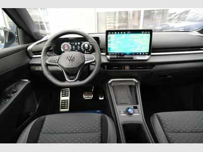 VW T-Roc 1.5 eTSI DSG (2026) - Photo 9