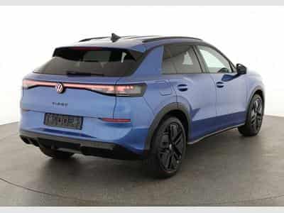 VW T-Roc 1.5 eTSI 110 kW R-Line (2026) - Photo 2