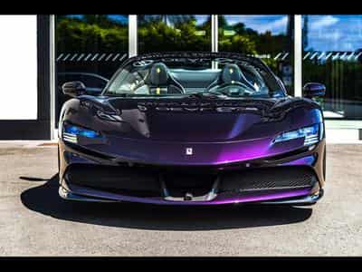 Ferrari SF90 ATELIER°WARRANTY 11/29°VIOLA HK°PPF°IMMAT.FR°RETROFIT (2024) - Foto 4