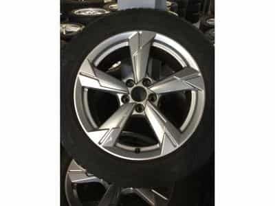 Jantes alu + Pneus h 18" 235/55 R18 100H (2026) - Photo 1