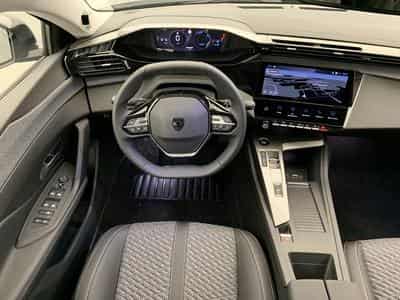 Peugeot 308 Hybrid 145 e-DCS6 Allure (2025) - Foto 13
