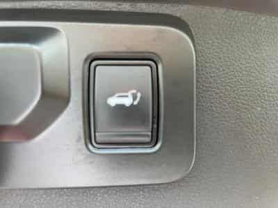 Renault Austral 1.3 TCe Mild Hybrid Techno 160 EDC (2024) - Photo 8