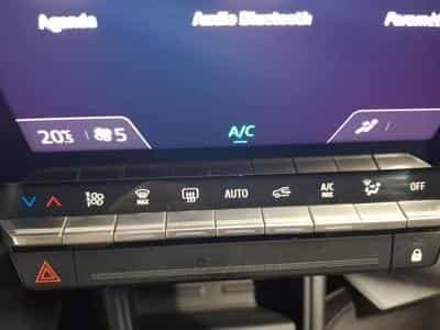 Renault Captur 1.0 Tce Techno GPF (2025) - Photo 12