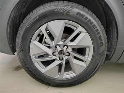 Peugeot 408 1.2 Hybrid 136cv e-DCS6 Allure NAVI / FULL LED / CAMERA 360 (2024) - Photo 6