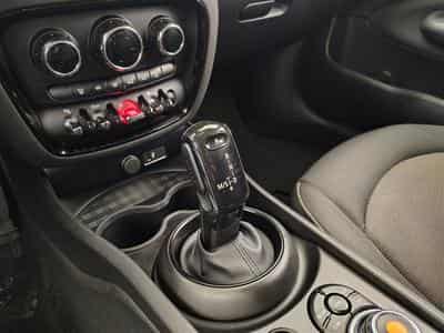 MINI One Mini Clubman 1.5 D One AUT. NAVI / PDC AV-AR / CLIM (2021) - Foto 12