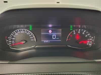 Peugeot 2008 1.2 Turbo 100Cv  Navi / Led / PDC (2024) - Photo 10