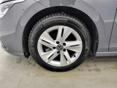 VW Golf 1.0 eTSI Life DSG  Navi Cockpit / Led / PDC av+ar (2023) - Foto 6