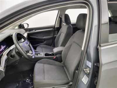 VW Golf 1.0 eTSI Life DSG  Navi Cockpit / Led / PDC av+ar (2023) - Foto 7