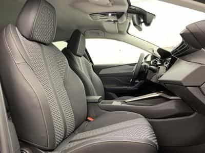 Peugeot 308 Hybrid 145 e-DCS6 Allure (2025) - Foto 9