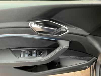 Audi e-tron 87kWh+SB+Advanced+S-line+E-Tron55+Quattro+P.Confort+Pano+LM2 (2022) - Foto 14