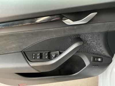 Skoda Octavia RS+DSG+SUEDIA+AHK+Pano+360 (2025) - Foto 14
