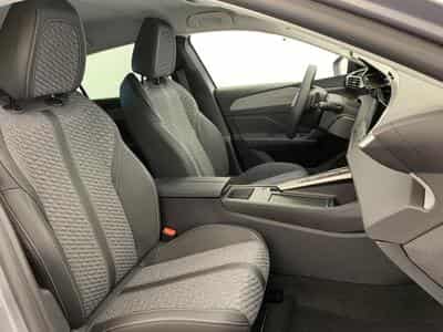 Peugeot 308 HYBRID 145 E-DCS6 ALLURE (2026) - Foto 9