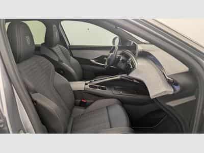 Peugeot 3008 Hybrid 145 e-DCS6 GT (2025) - Foto 9