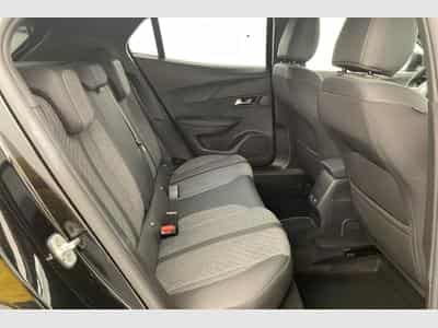 Peugeot 2008 50 kWh 136 ch Allure (2025) - Foto 10