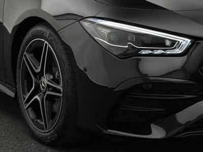 Mercedes CLA 180 AMG-Line Premium Plus (2025) - Photo 9