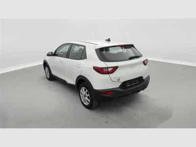 Kia Stonic 1.2i 84Cv Urban Edition NAVI / CARPLAY / CAMERA / ALU (2025) - Foto 2