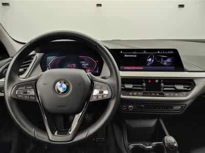 BMW 118 i  Navi Cockpit / Led / PDC av+ar (2021) - Foto 9
