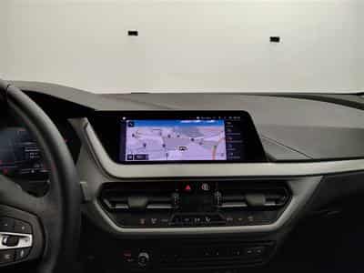 BMW 118 i  Navi Cockpit / Led / PDC av+ar (2021) - Foto 11