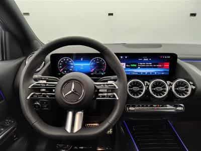Mercedes GLA 180 AMG Line CUIR/NAVI/FULL LED/JA18 (2025) - Photo 9