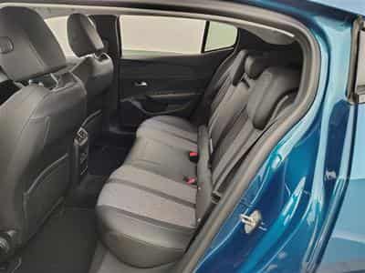Peugeot 408 PHEV 1.6 Turbo Allure S&S (133 kW) (2024) - Photo 13