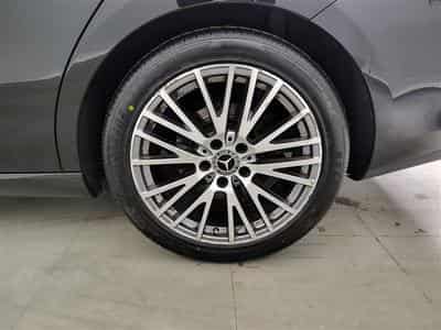 Mercedes CLA 180 d Autom. Luxury Line NAVI / FULL LED / S-CUIR / PANO (2023) - Photo 6