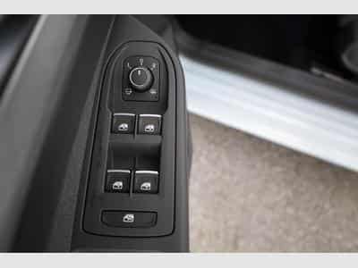 VW Golf Variant 1.5 TSI 110 kW (2026) - Foto 8