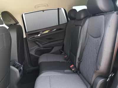 VW Tayron 1.5 eTSI 110 kW Life (2026) - Foto 8
