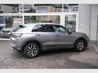 VW T-Roc 1.5 eTSI Life (2026) - Foto 6