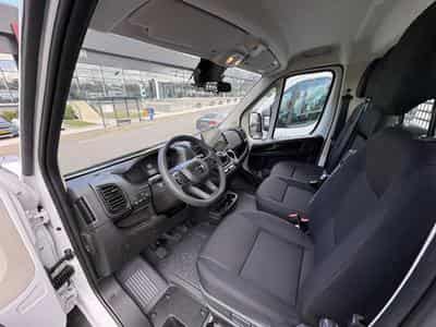 Opel Movano Plateau-ridelles L3 3.5T Heavy Diesel 140 (2026) - Foto 2
