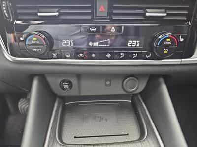 Nissan Qashqai 1.3 DIG-T MHEV 158 X-tronic Tekna (2026) - Photo 10