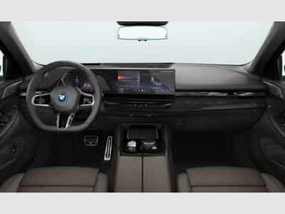 BMW i5 xDrive40   M Sportpaket Head-Up DAB LED RFK (2025) - Photo 3