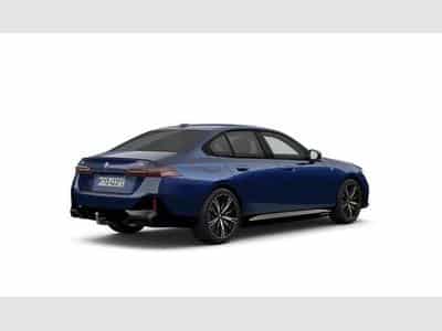 BMW i5 xDrive40   M Sportpaket Head-Up DAB LED RFK (2025) - Photo 2