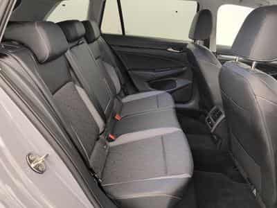 VW Golf VIII 1.5 TSI EVO2 116 BVM6 LIFE PLUS (2025) - Foto 10