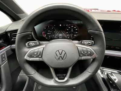 VW Touareg R-Line+4M+Black-Style+Pano+AHK+Luft.+Stand-H. (2025) - Photo 10