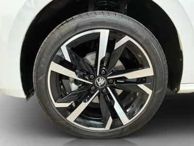 Skoda Kamiq Monte-Carlo+DSG+Pano+RearView+AHK (2025) - Photo 8