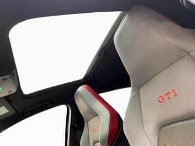 VW Golf GTI+DSG+Standh.+Head+Pano+LM19 (2025) - Photo 15