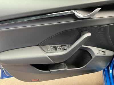 Skoda Octavia RS+DSG+P.Assisted+LM19+AHK+Head-Up+360°View (2025) - Foto 14